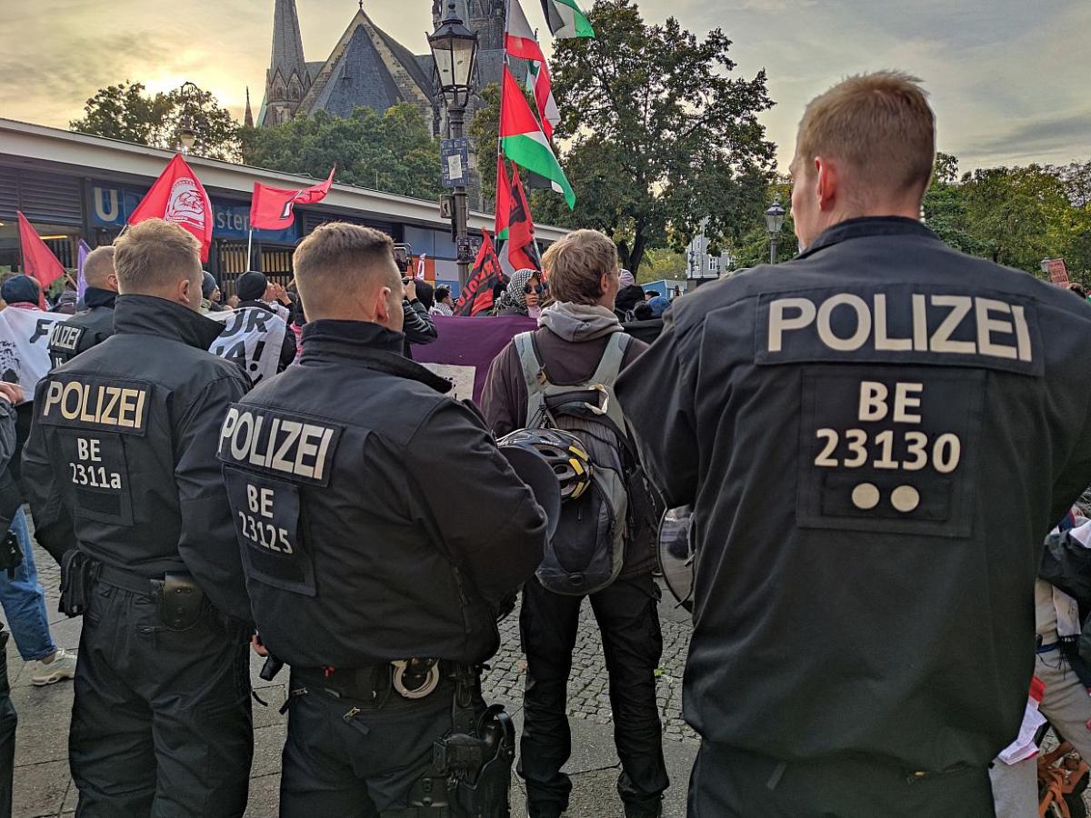 Berliner Polizei kommt wegen Pro-Palästina-Protesten an Grenzen - bei Kurznachrichten Plus