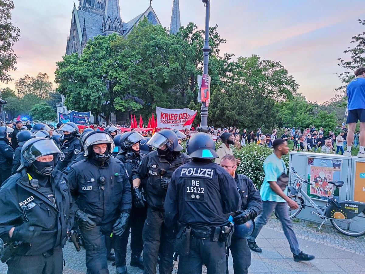 Berliner Polizei zieht positives Fazit nach 1. Mai - bei Kurznachrichten Plus