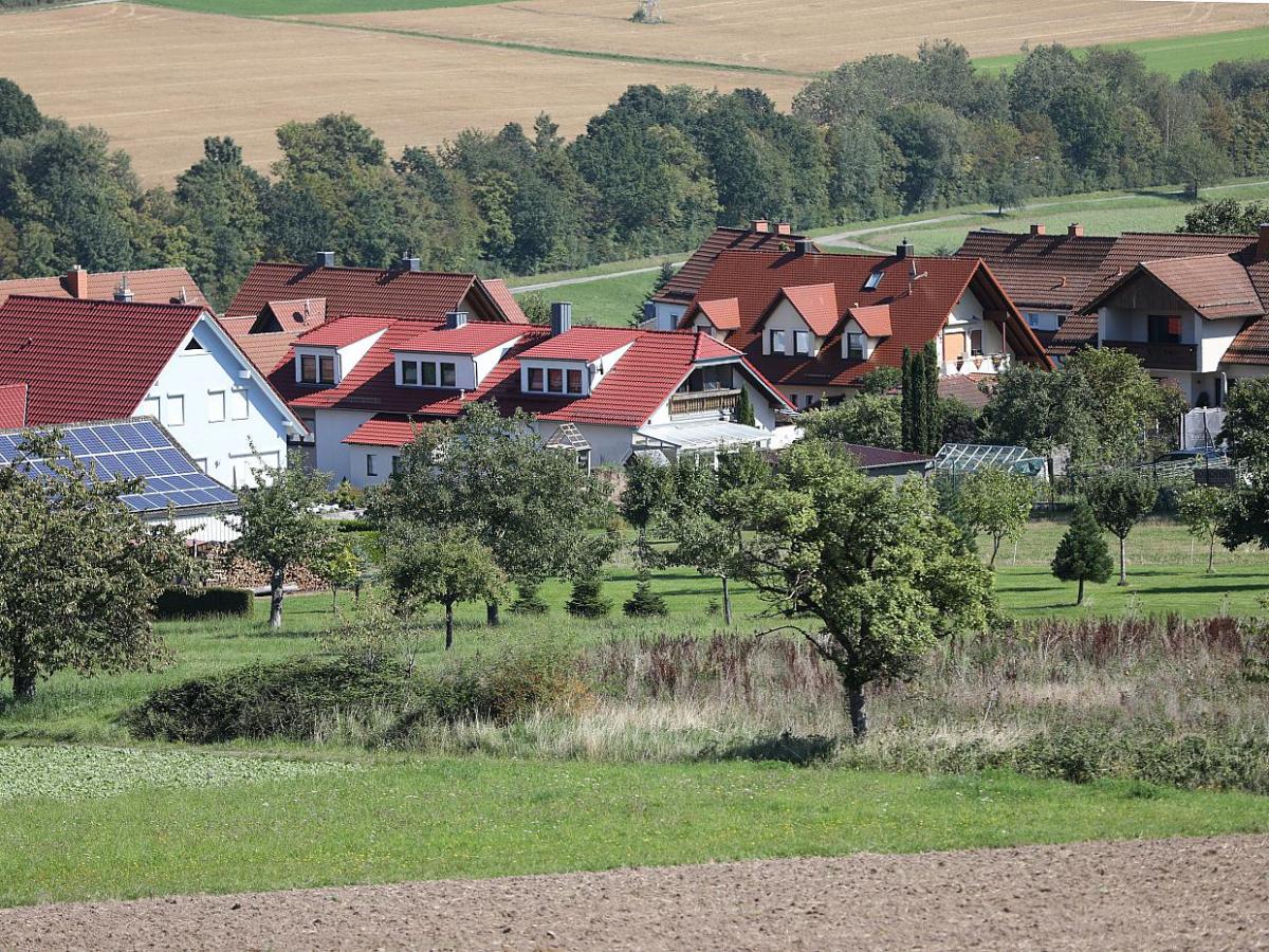 Bund der Steuerzahler will Komplettabschaffung der Grundsteuer - bei Kurznachrichten Plus