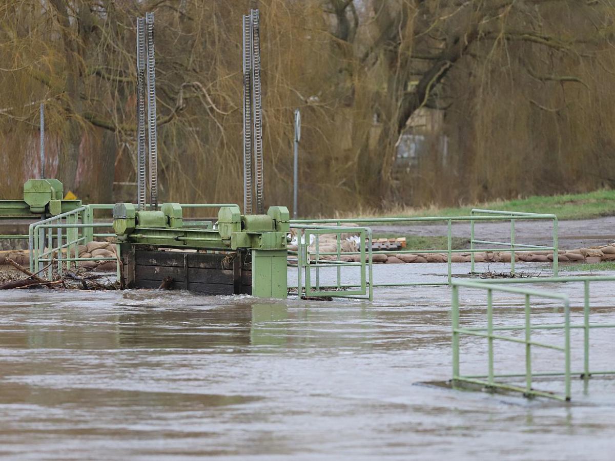 Bundesumweltministerin legt Hochwasserschutzgesetz vor - bei Kurznachrichten Plus