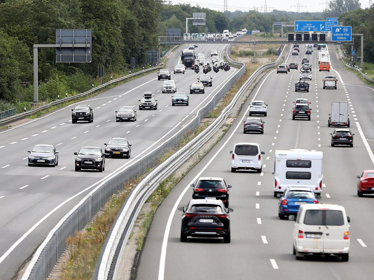 CDU fürchtet Wegfall von Schildern für Attraktionen an Autobahnen - bei Kurznachrichten Plus