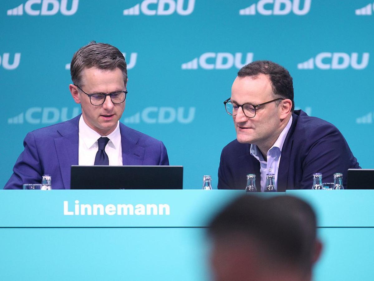 CDU-Generalsekretär verteidigt Spahn nach Masken-Klagen - bei Kurznachrichten Plus