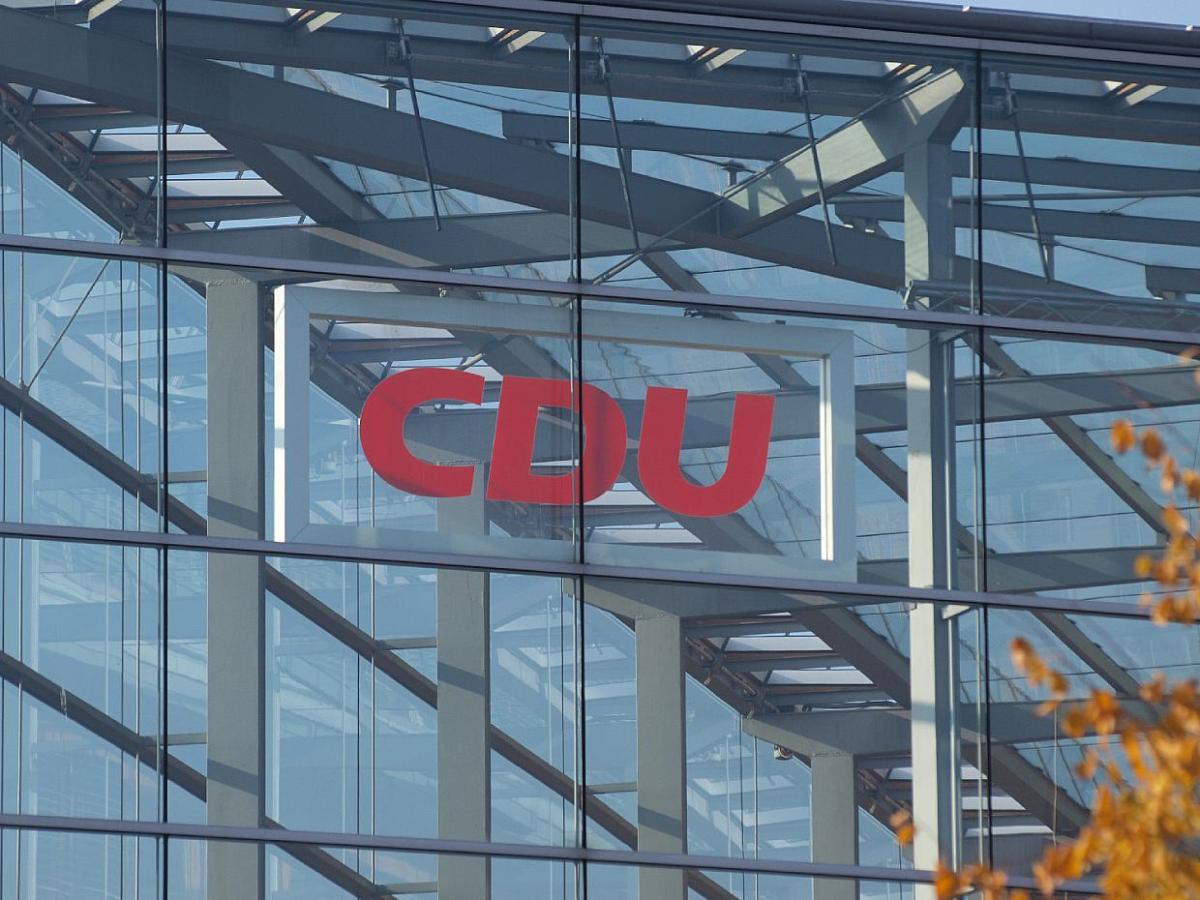 CDU hat nach Cyberangriff noch immer noch Probleme - bei Kurznachrichten Plus