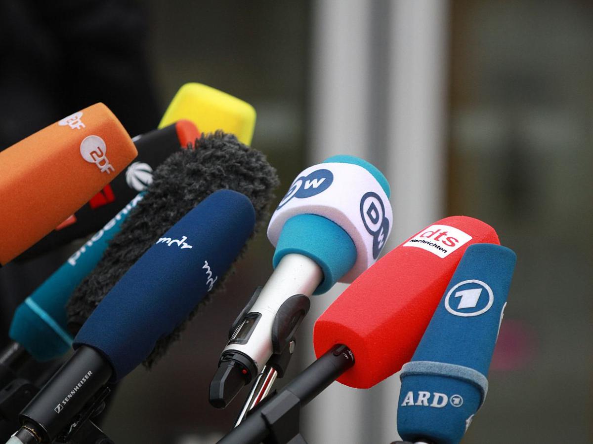 Deutschland steigt in Top 10 der Rangliste der Pressefreiheit auf - bei Kurznachrichten Plus