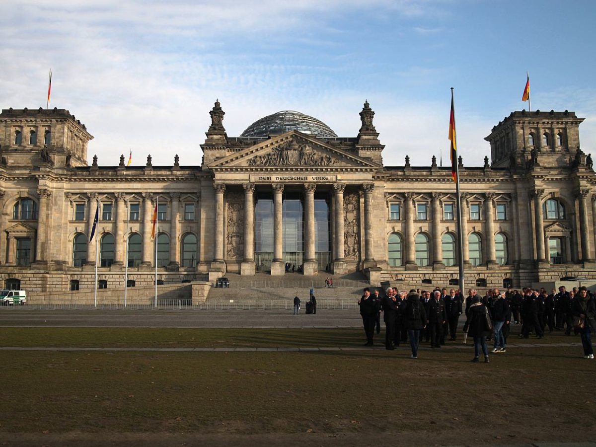 Zeitung: Erneut Hackerangriff auf den Bundestag - bei Kurznachrichten Plus