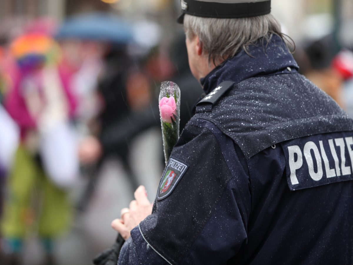 Weniger Kriminalität im Kölner Straßenkarneval - bei Kurznachrichten Plus