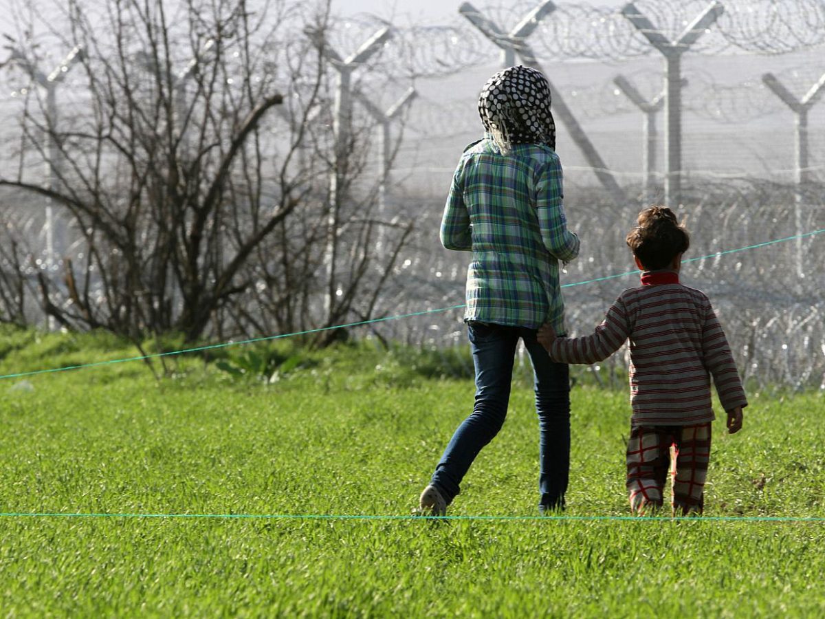 NRW-Flüchtlingsrat kritisiert Zustände an EU-Außengrenze - bei Kurznachrichten Plus