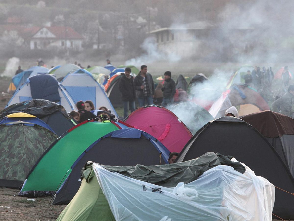 Flüchtlingskrise: EU will Zusammenarbeit mit Tunesien verstärken - bei Kurznachrichten Plus