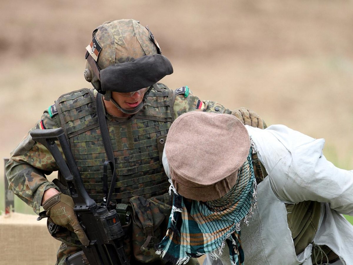 AKK macht Überraschungsbesuch bei Bundeswehr in Afghanistan - bei Kurznachrichten Plus