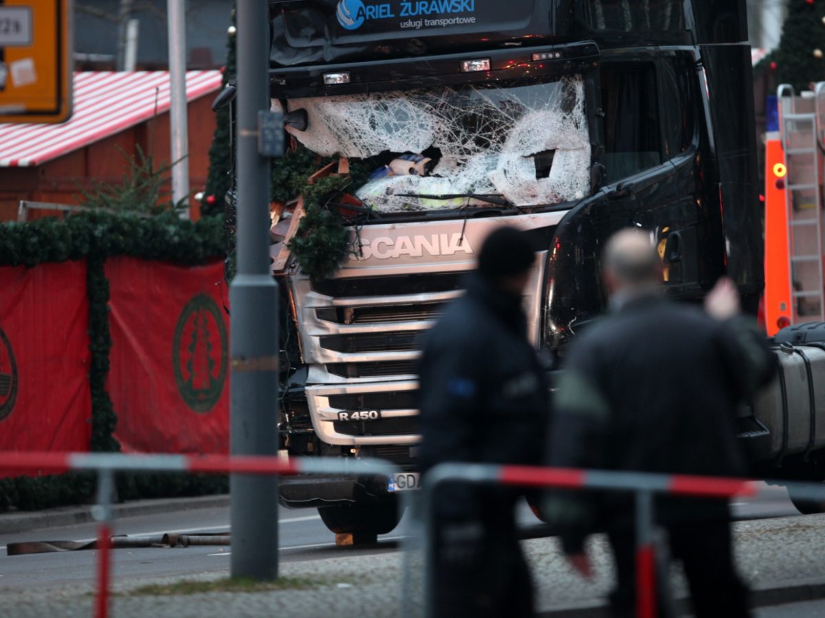 Bericht: Breitscheidplatz-Attentäter fotografierte Merkels Wohnhaus - bei Kurznachrichten Plus