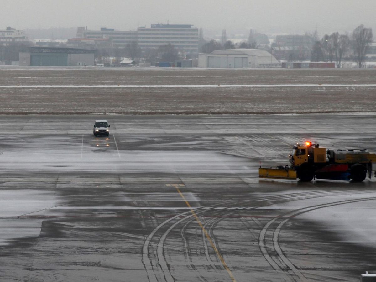 Flugverkehr am Münchner Flughafen bis Sonntagmorgen eingestellt - bei Kurznachrichten Plus