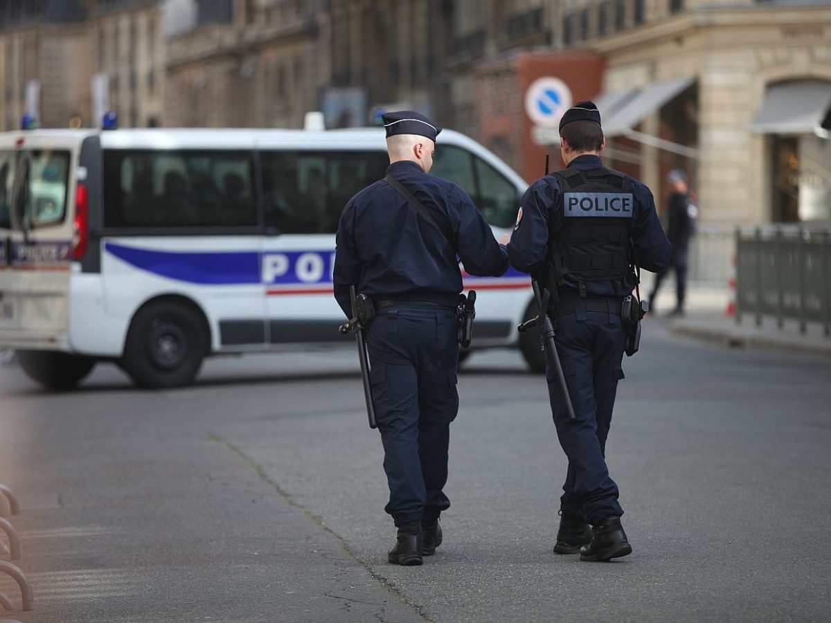 Scholz erwartet schnelle Beruhigung der Lage in Frankreich - bei Kurznachrichten Plus