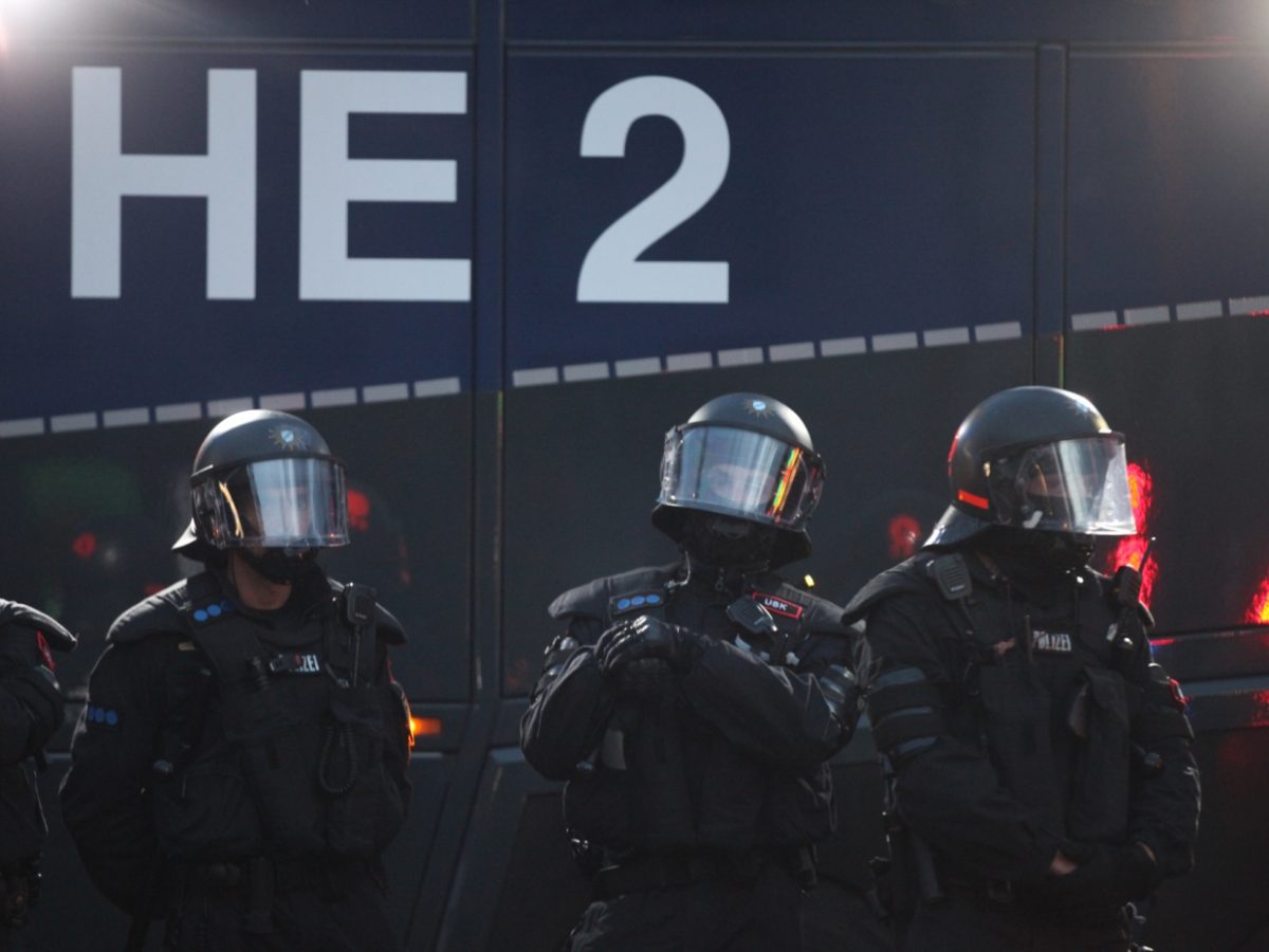 Krawalle nach Protestaktionen in Chemnitz - bei Kurznachrichten Plus