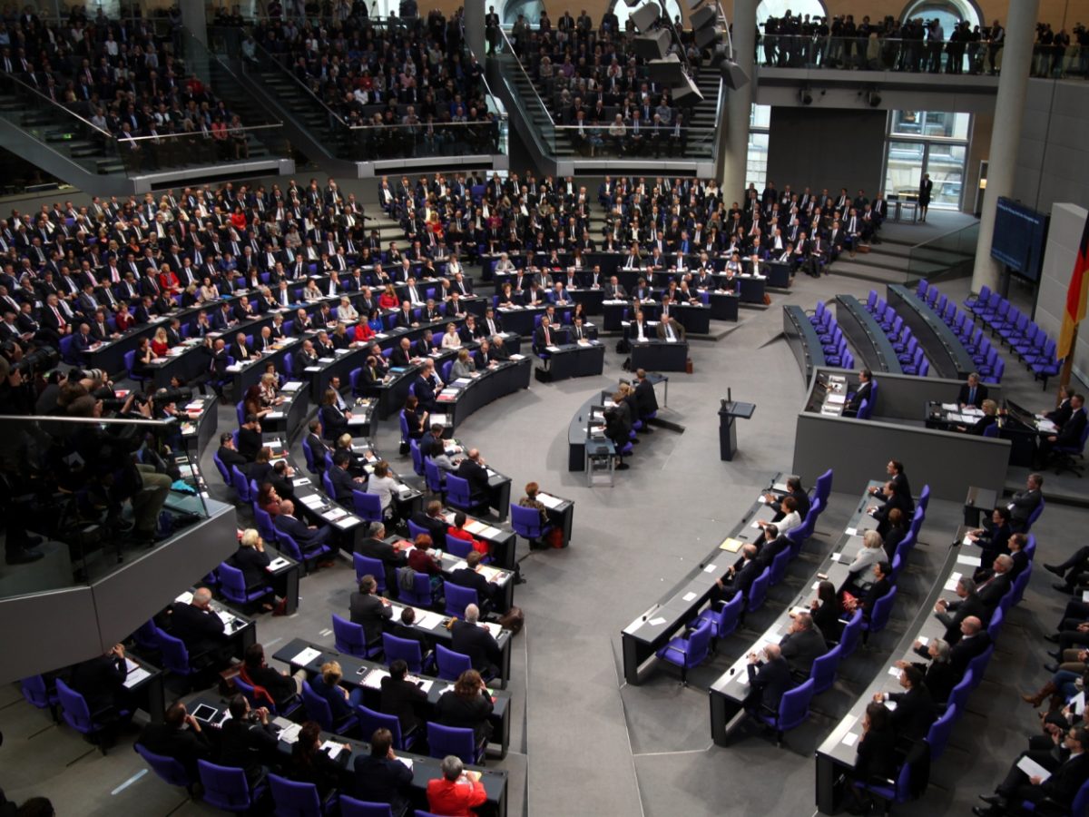 Bundestag stimmt wieder über sichere Herkunftsländer ab - bei Kurznachrichten Plus