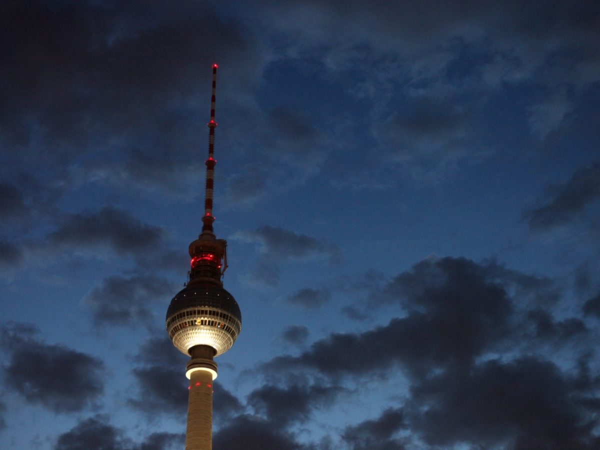 Berliner Polizei meldet ruhigeren Silvesterabend als gewöhnlich - bei Kurznachrichten Plus