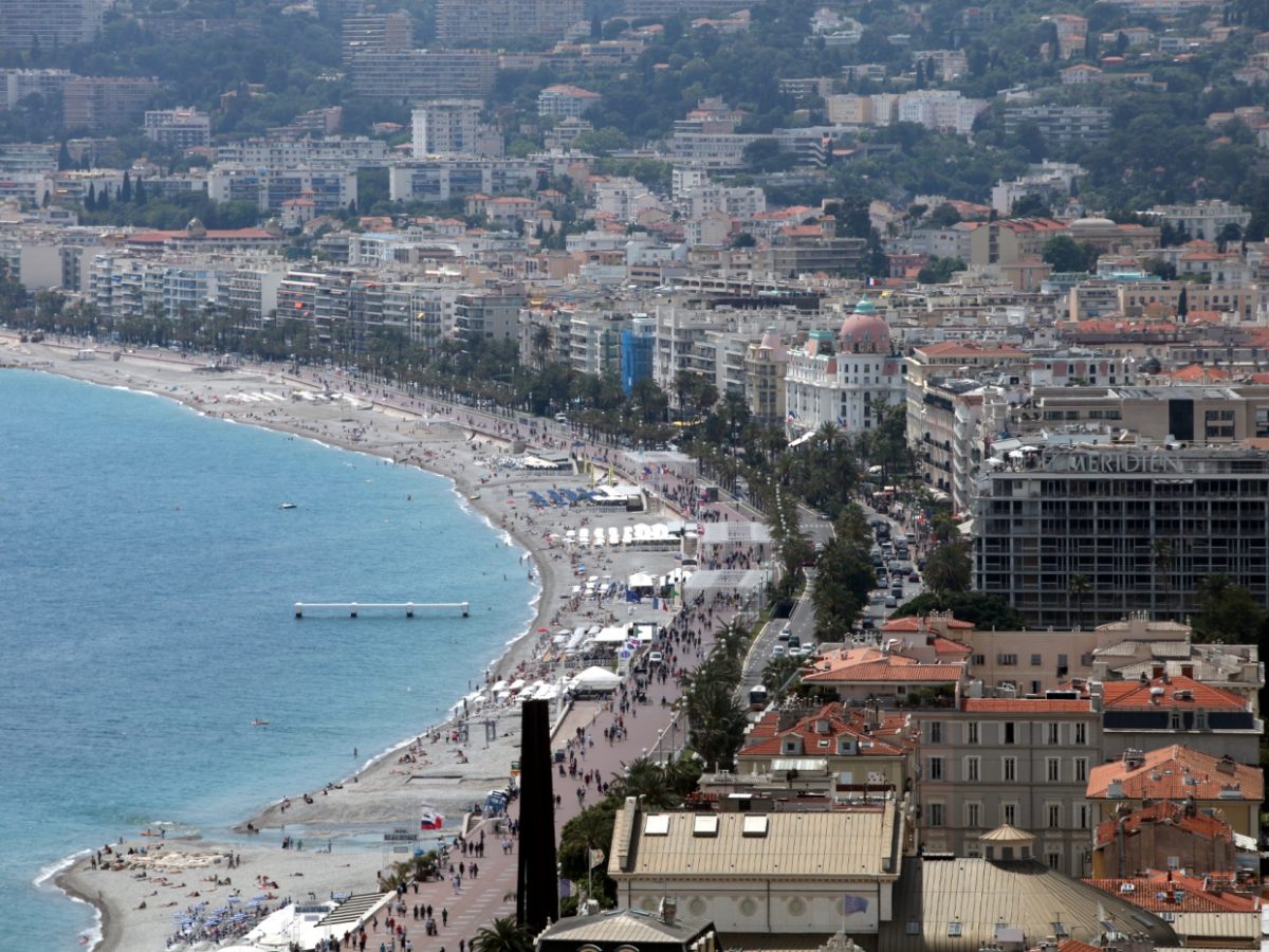 Merkel kondoliert nach tödlicher Messerattacke in Nizza - bei Kurznachrichten Plus