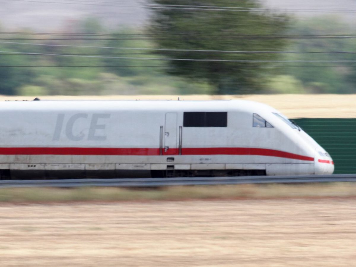 Verkehrsminister rechnet mit höheren Preisen für Bahnkunden - bei Kurznachrichten Plus