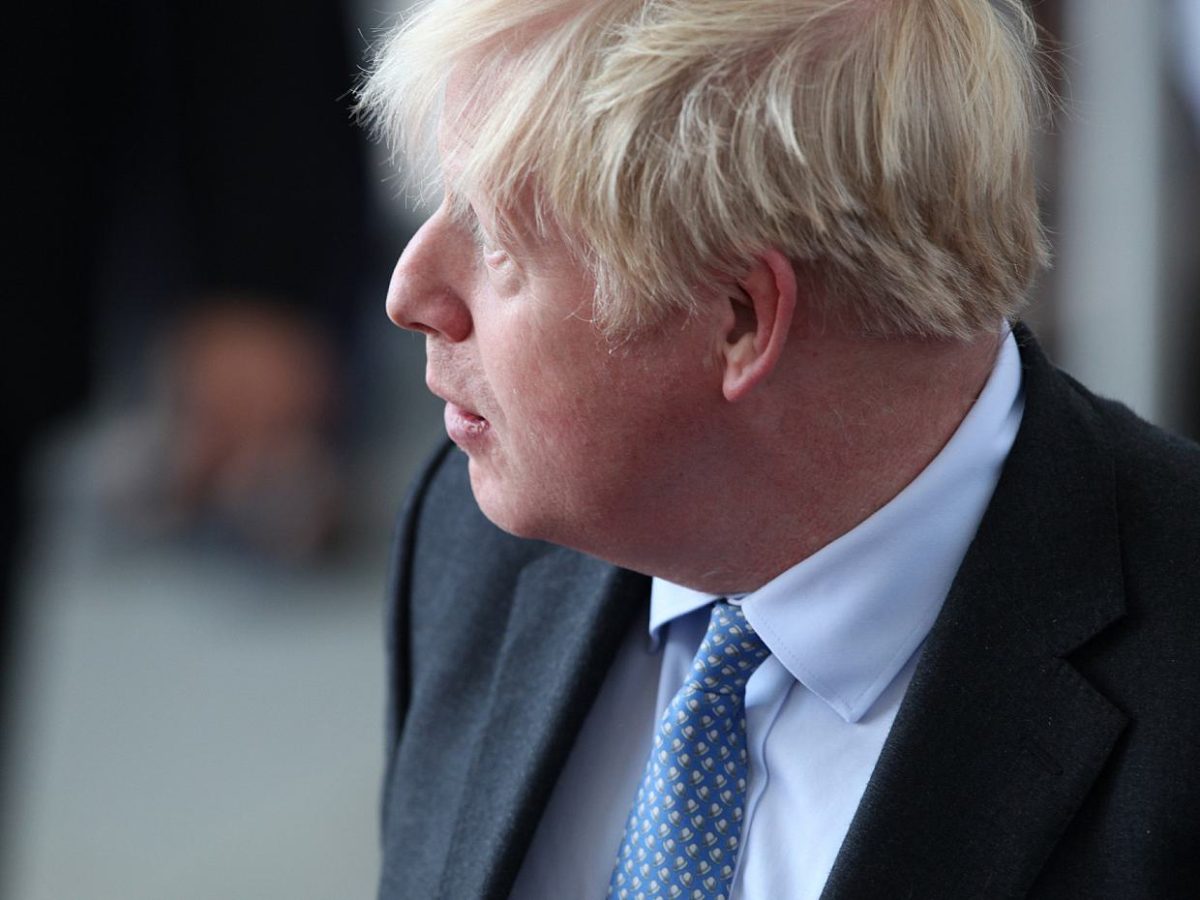 Boris Johnson nach Karibik-Urlaub zurück in London - bei Kurznachrichten Plus