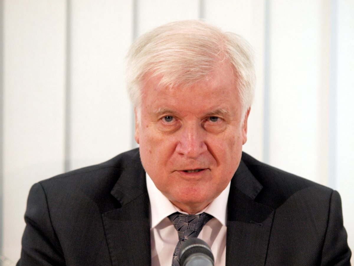 Seehofer: EU-Türkei-Abkommen muss „wieder mit Leben erfüllt“ werden - bei Kurznachrichten Plus