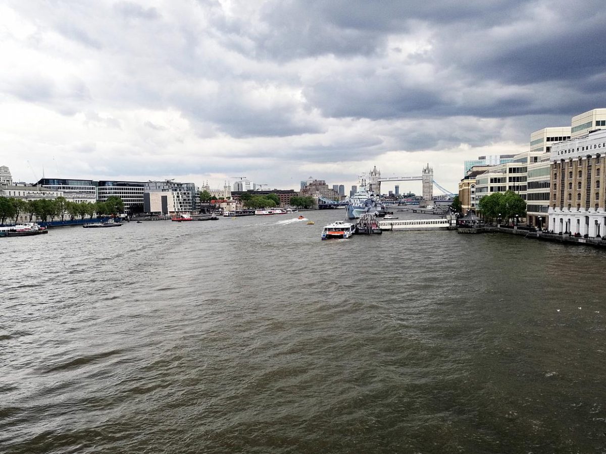 Polizei stuft Vorfall bei London Bridge als Terror ein - bei Kurznachrichten Plus