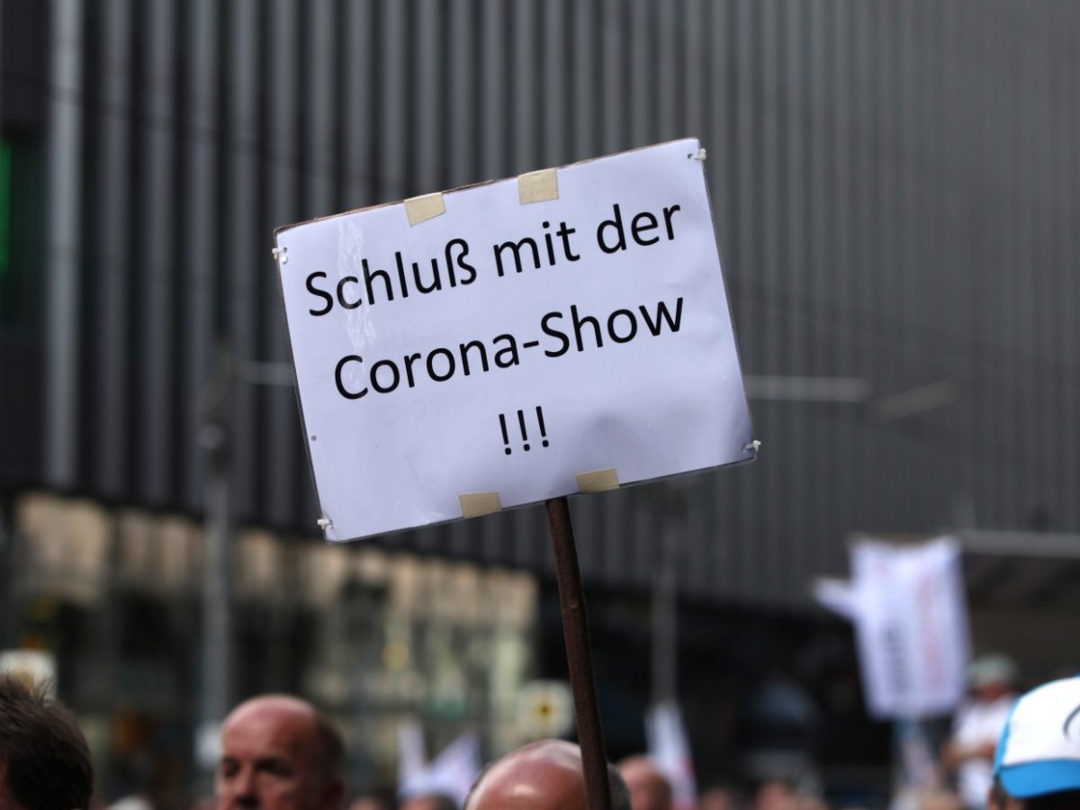 Corona-Proteste: Berliner Polizei rechnet mit Radikalisierung - bei Kurznachrichten Plus