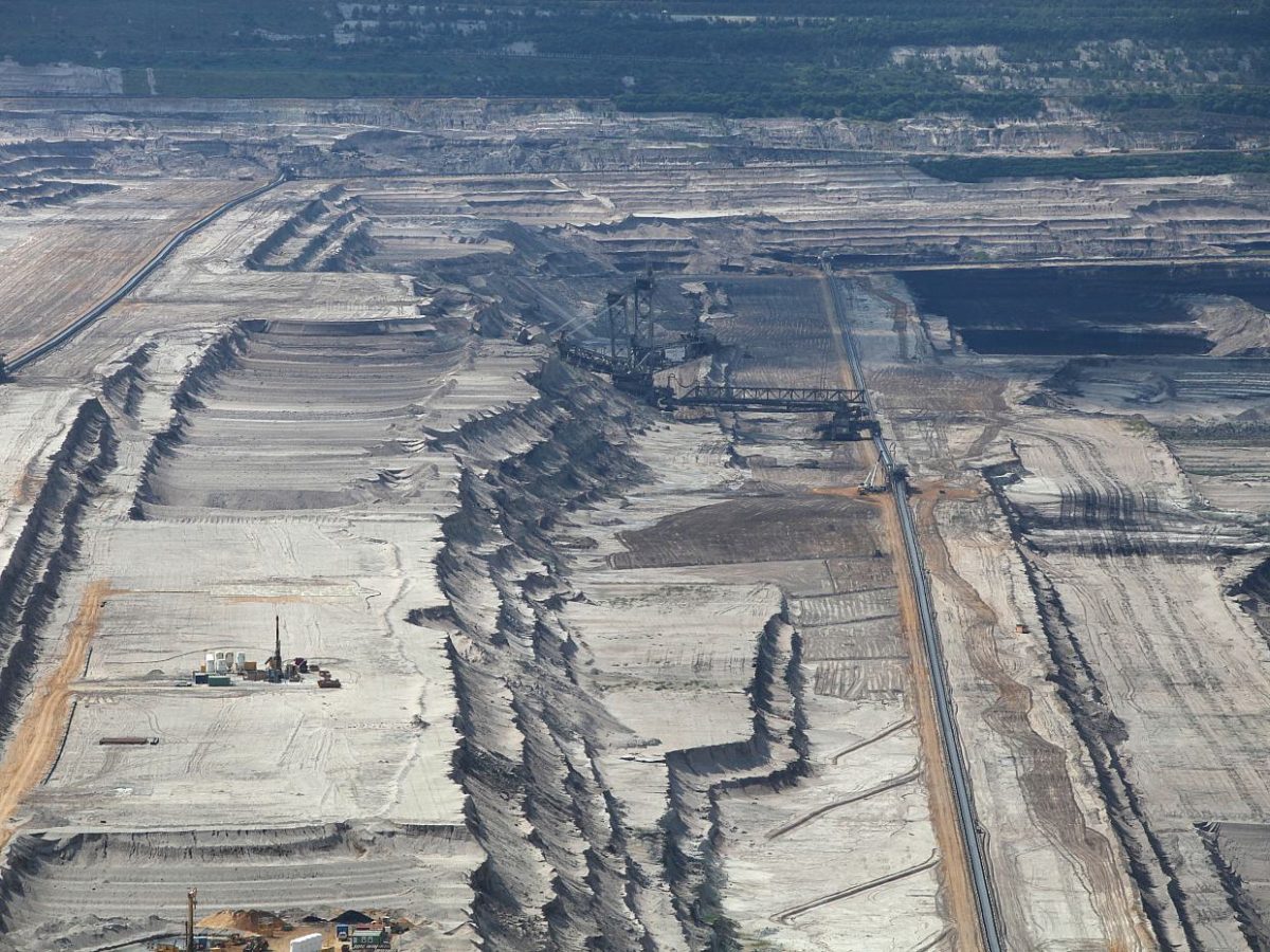 Grüne wollen RWE für Braunekohle-„Ewigkeitslasten“ zur Kasse bitten - bei Kurznachrichten Plus