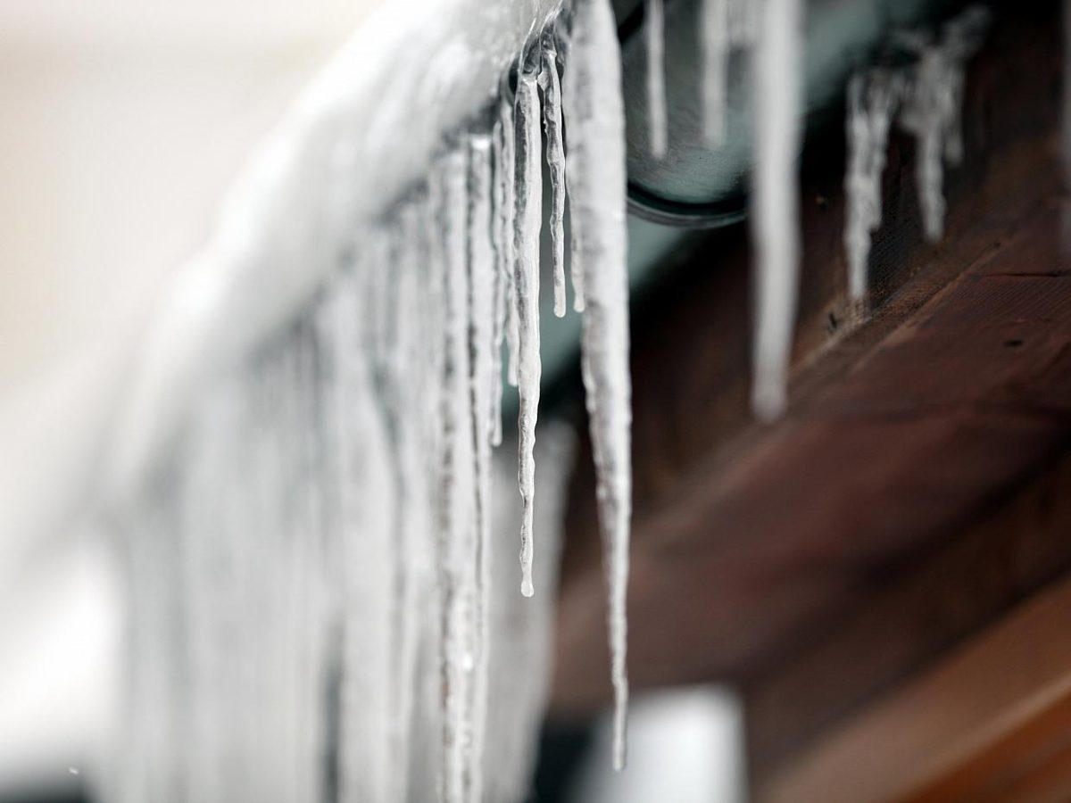 Wetterdienst hebt Warnung vor extremem Glatteis teilweise auf - bei Kurznachrichten Plus