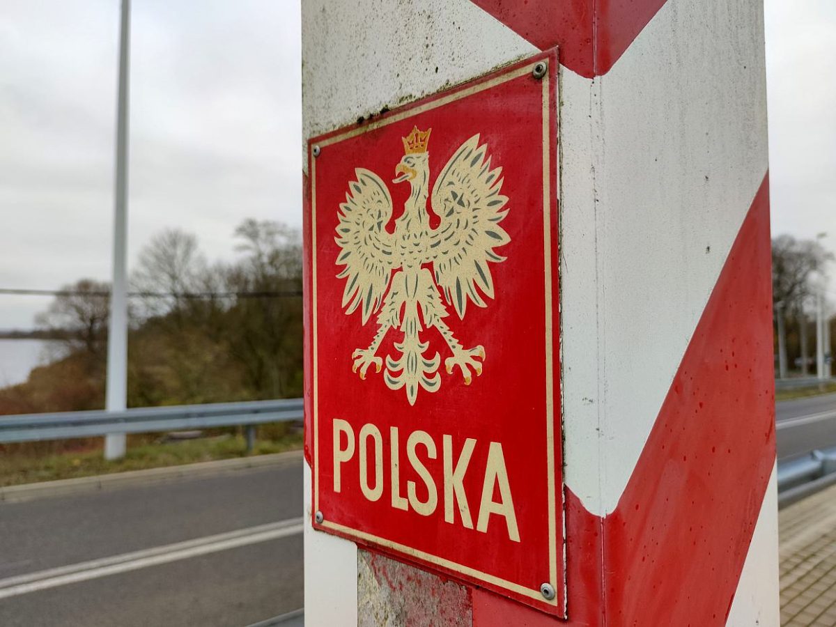 Polen stockt Truppen an Grenze zu Weißrussland auf - bei Kurznachrichten Plus