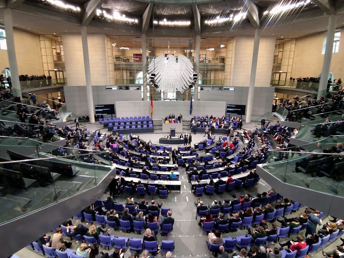 Haushaltswoche startet im Bundestag - bei Kurznachrichten Plus