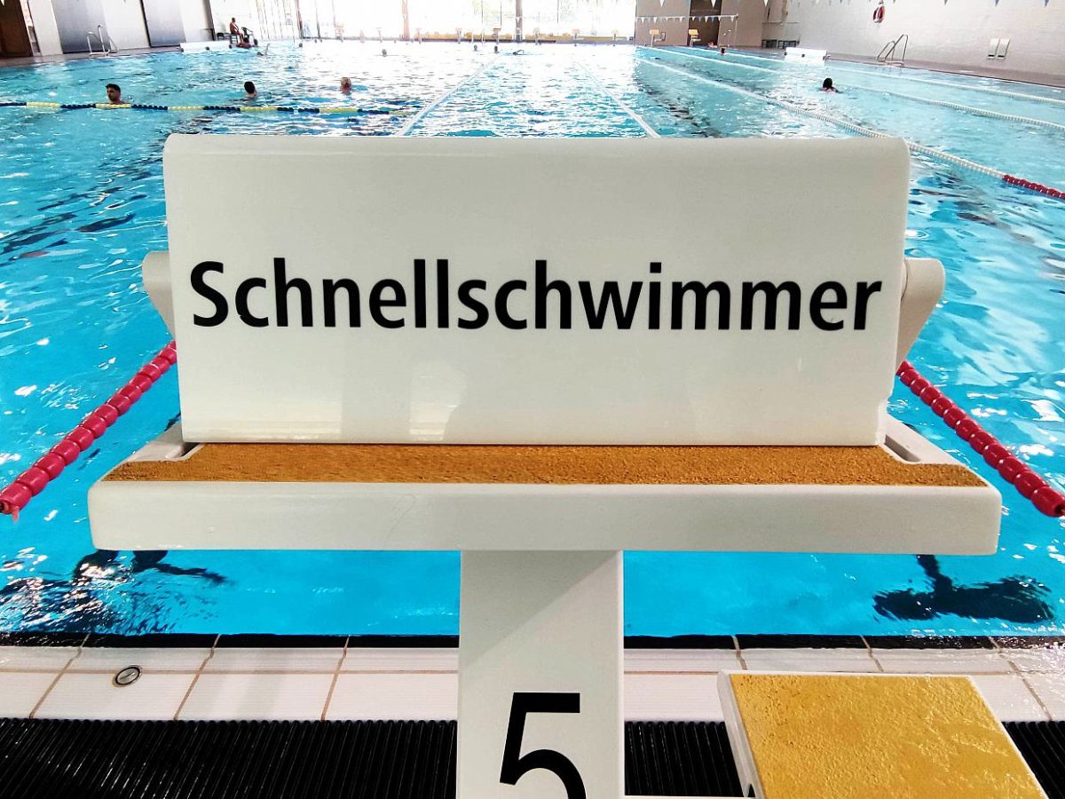 Schwimmbad in NRW führt wegen Energiekrise „Duschtarif“ ein - bei Kurznachrichten Plus