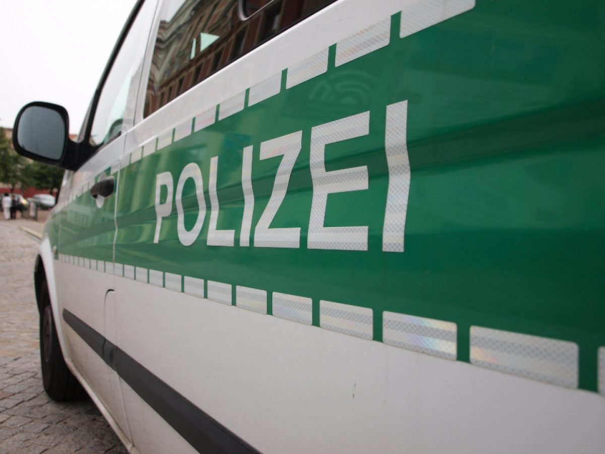 Bayern: 59-Jähriger von Baum erfasst und tödlich verletzt - bei Kurznachrichten Plus