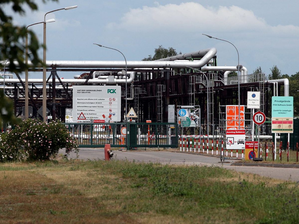 Bundesregierung gibt PCK-Raffinerie in Schwedt Bestandsgarantie - bei Kurznachrichten Plus