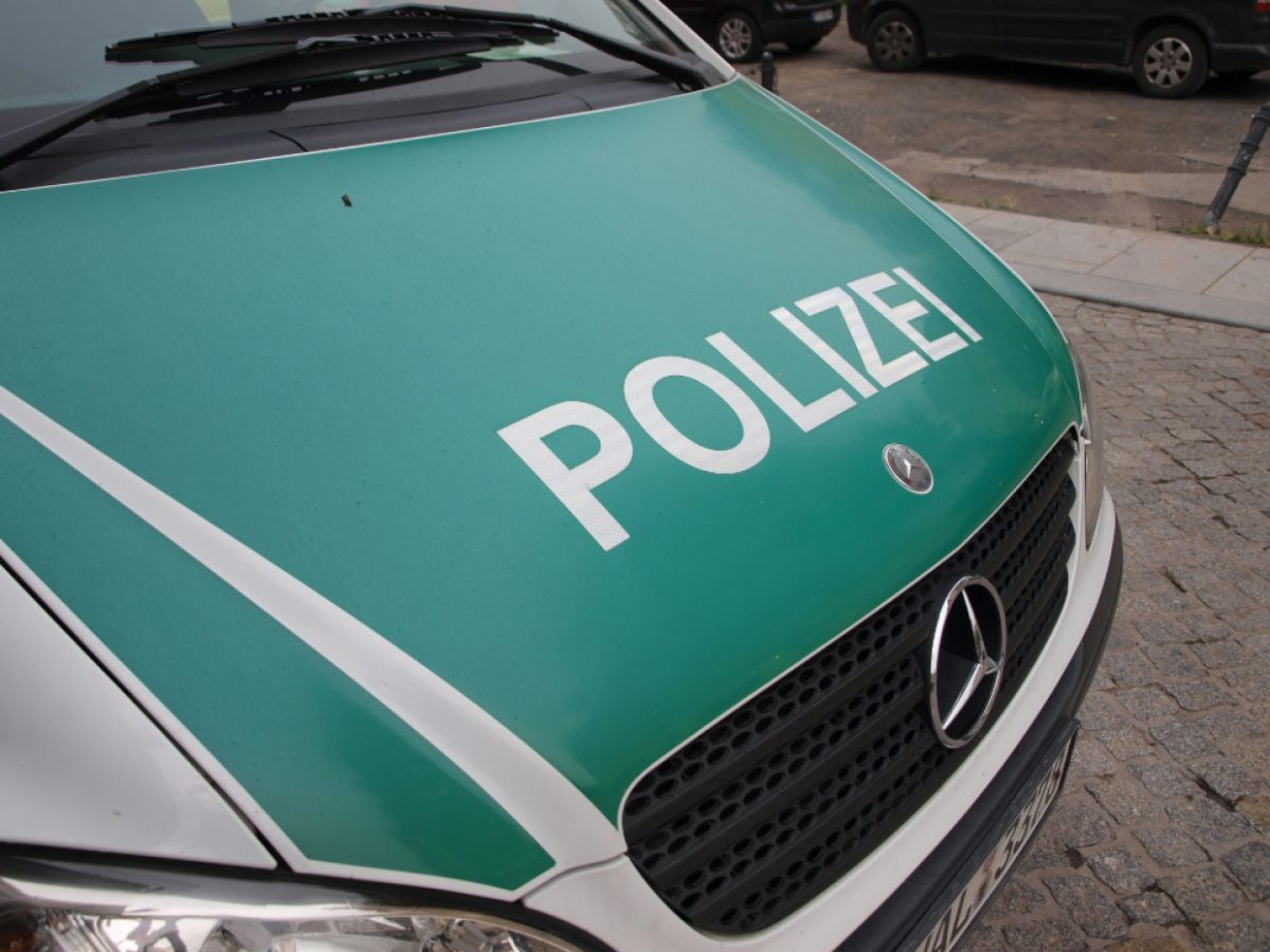 NRW: 53-Jähriger stirbt bei Frontalzusammenstoß - bei Kurznachrichten Plus