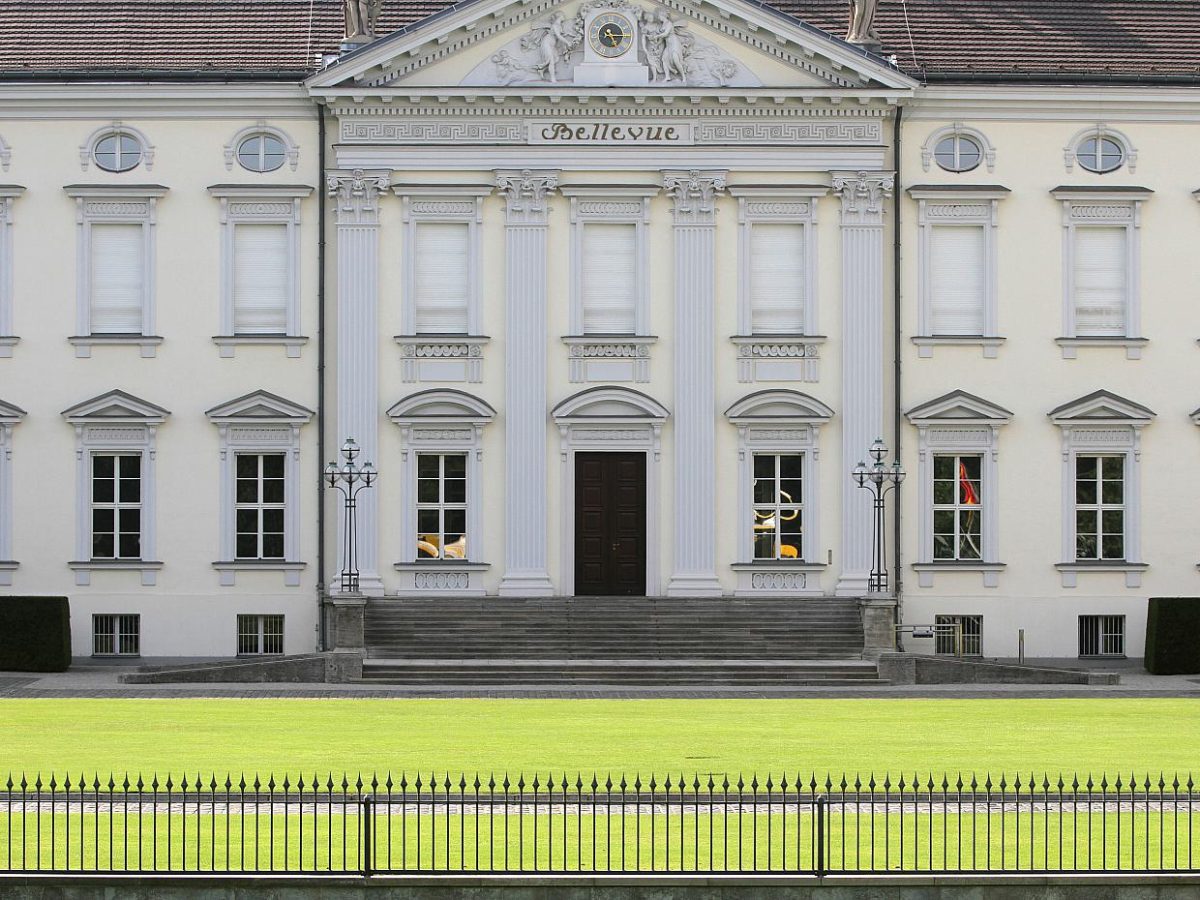 Bundespräsident wendet sich an Angehörige von Erdbeben-Opfern - bei Kurznachrichten Plus