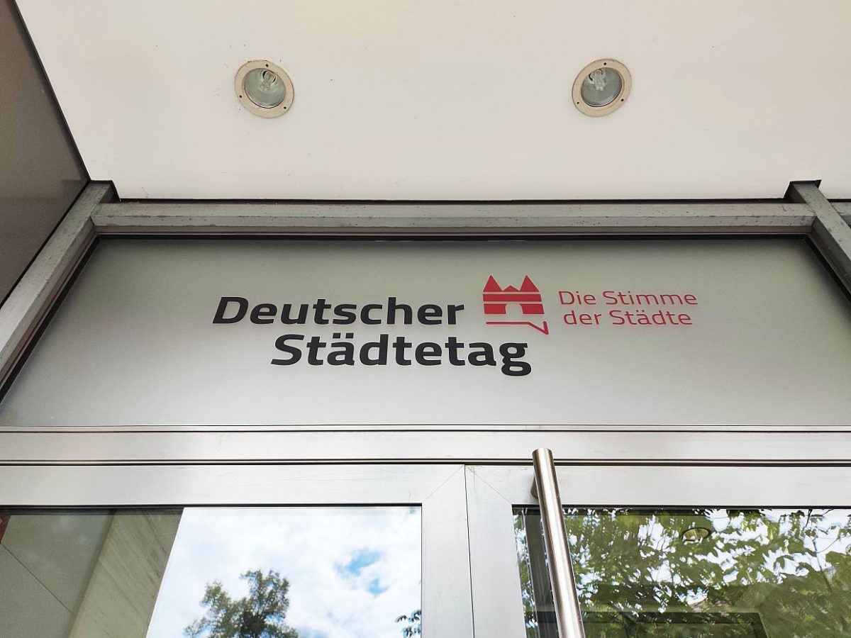 Städtetag will dauerhafte Unterstützung bei Flüchtlingskosten - bei Kurznachrichten Plus