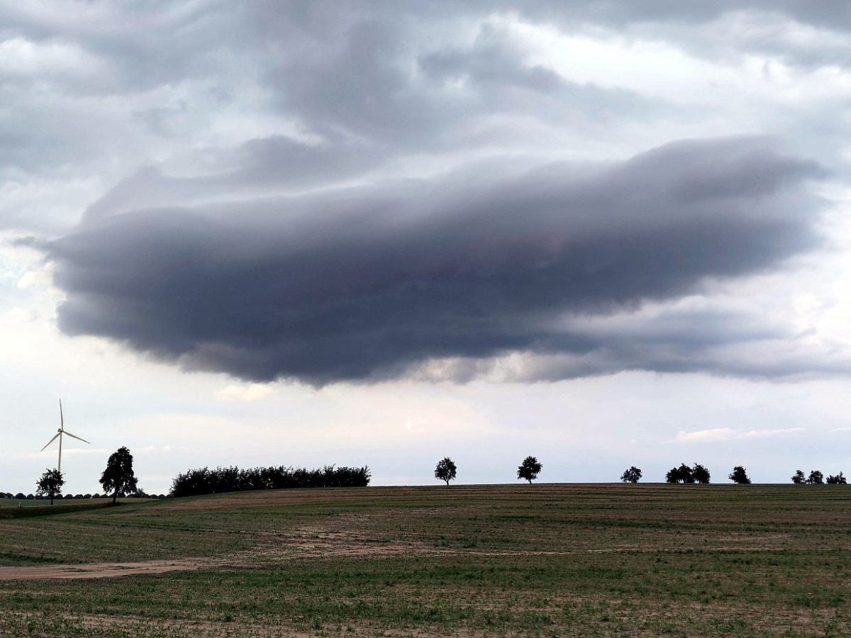 Schwere Gewitter im Westen und Nordwesten - bei Kurznachrichten Plus