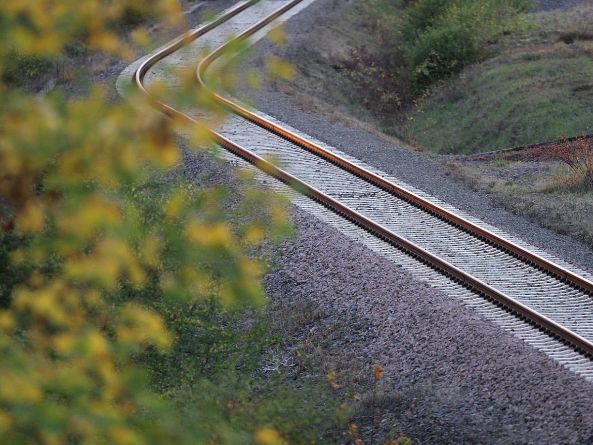 Bahn hängt bei Elektrifizierung hinterher - bei Kurznachrichten Plus