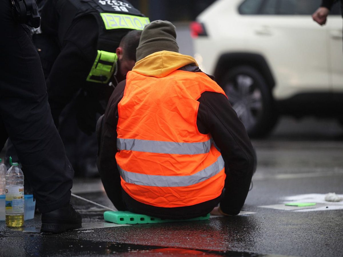 Stadt München verbietet Klimaproteste bis 8. Januar - bei Kurznachrichten Plus