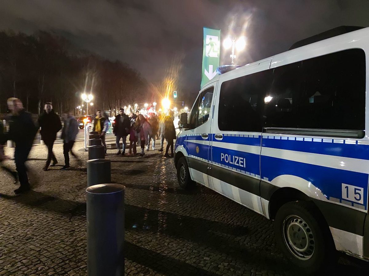 Über 100 Festnahmen während Silvesternacht in Berlin - bei Kurznachrichten Plus