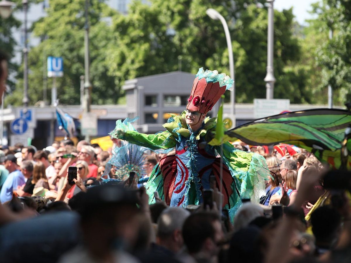 Berlin meldet Touristenansturm – Tausende bei Karneval der Kulturen - bei Kurznachrichten Plus