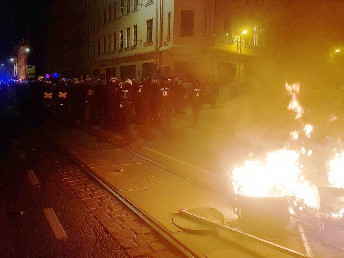 50 verletzte Polizisten und 30 Festnahmen bei Protesten in Leipzig - bei Kurznachrichten Plus