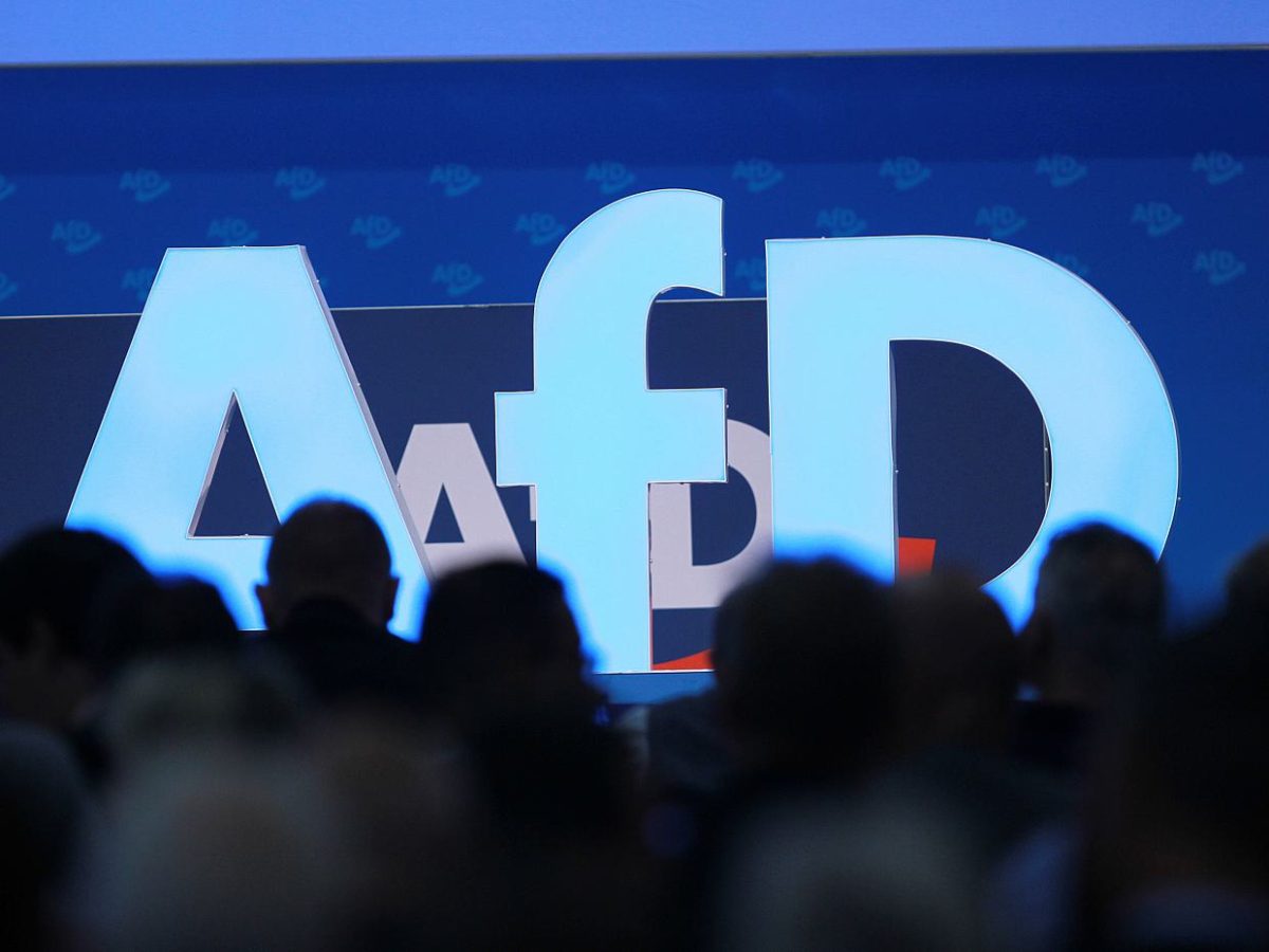 Thüringens Innenminister warnt vor Regierungsbeteiligungen der AfD - bei Kurznachrichten Plus