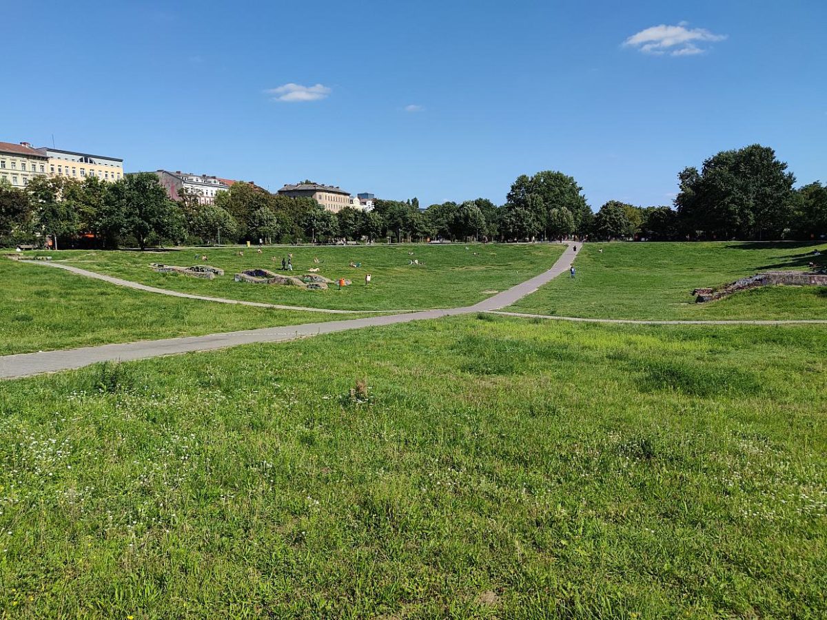 Berlin: Bezirksbürgermeisterin gegen Umzäunung des Görlitzer Parks - bei Kurznachrichten Plus