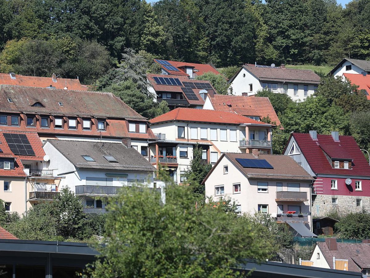 Häuserpreise weiter zurückgegangen - bei Kurznachrichten Plus