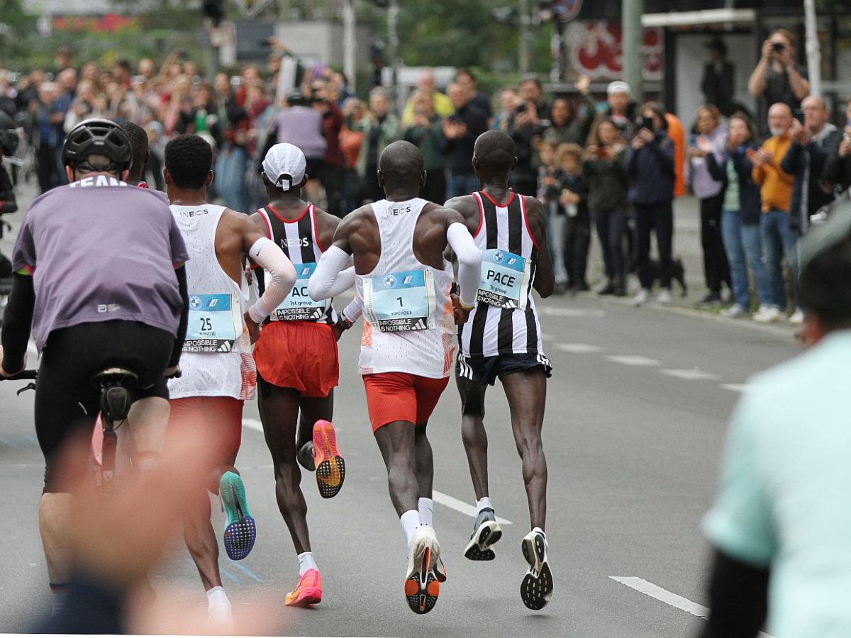 Letzte Generation stört Berlin-Marathon – Kipchoge gewinnt Rennen - bei Kurznachrichten Plus