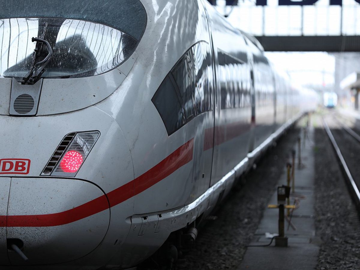 Bahn will Mobilfunkempfang in ICEs verbessern - bei Kurznachrichten Plus