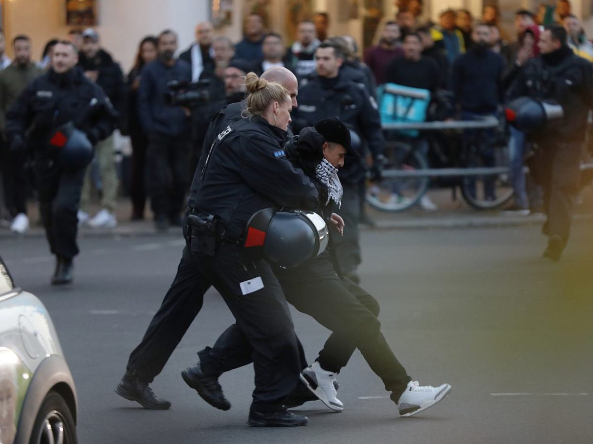 Wieder Zusammenstöße bei Pro-Palästina-Demo in Berlin - bei Kurznachrichten Plus