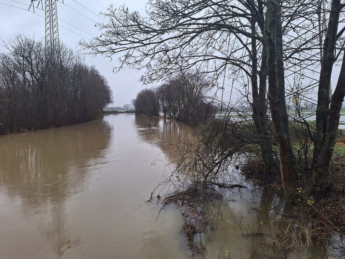 Hochwasserlage im Norden verschärft sich - bei Kurznachrichten Plus