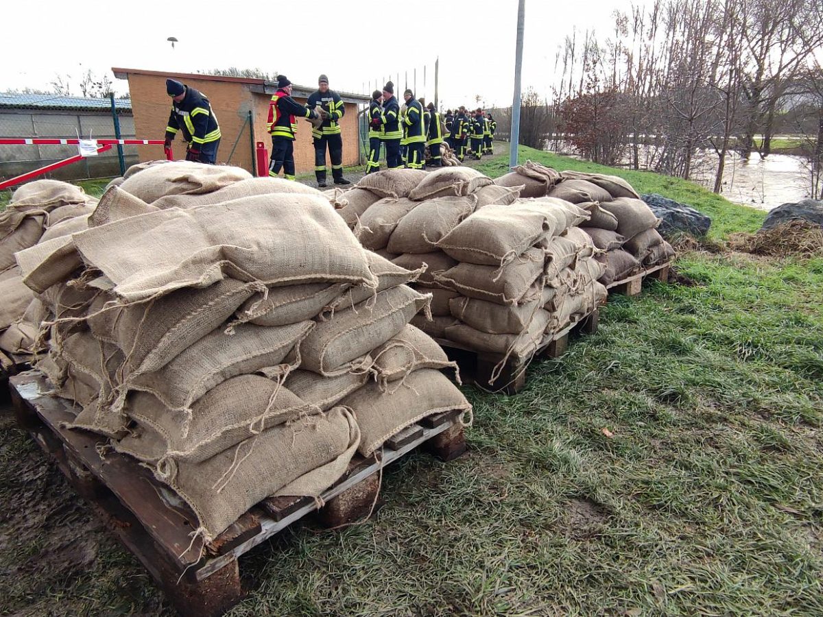 Neuer Ampel-Streit über Schuldenbremse wegen Hochwasser - bei Kurznachrichten Plus