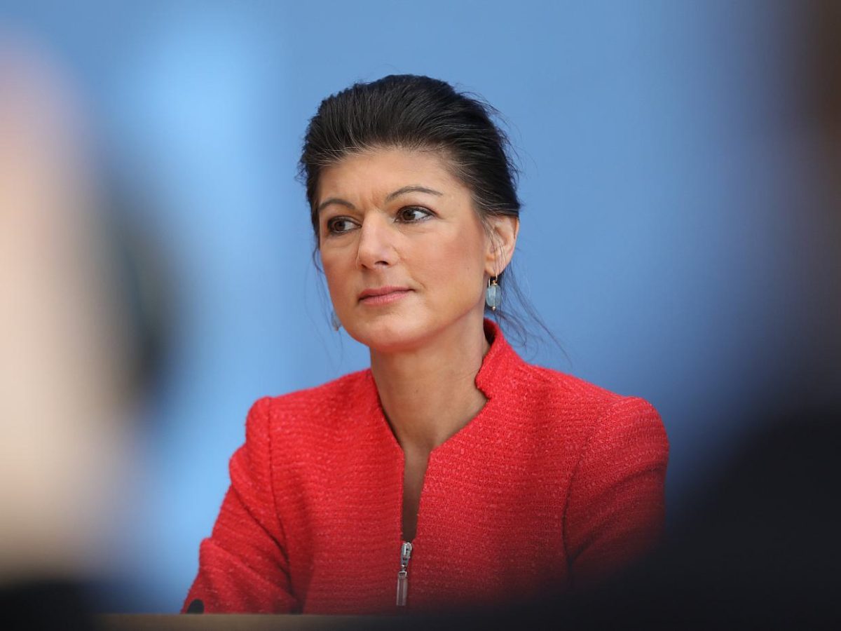 Wagenknecht will Russland zu Friedensverhandlungen motivieren - bei Kurznachrichten Plus